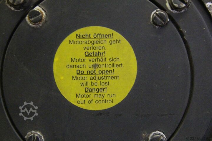 Servo motor SEM HR142G6-88S