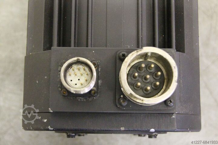 Servo motor SEM HR142G6-88S