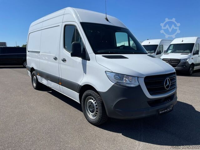 High top van MERCEDES-BENZ Sprinter 317 CDI KA/L2H2/3665/MBUX/AUTOMATIK/KAM