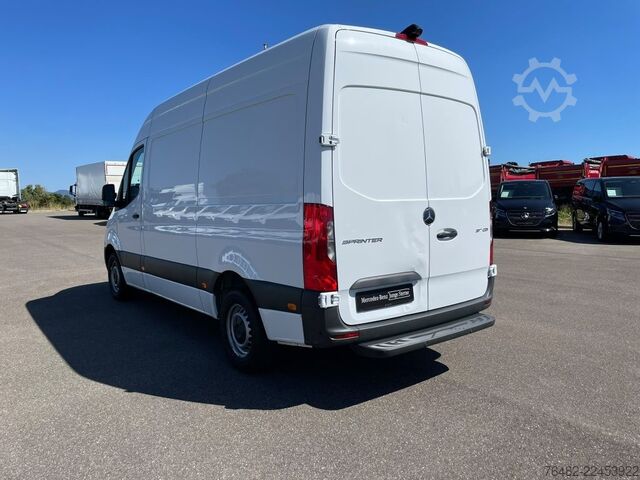 High top van MERCEDES-BENZ Sprinter 317 CDI KA/L2H2/3665/MBUX/AUTOMATIK/KAM