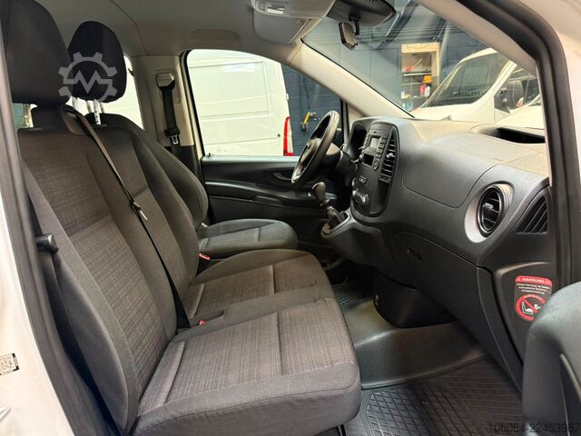 Kleinbus MERCEDES-BENZ Vito Tourer Lang 9 Sitze Klima Tempomat