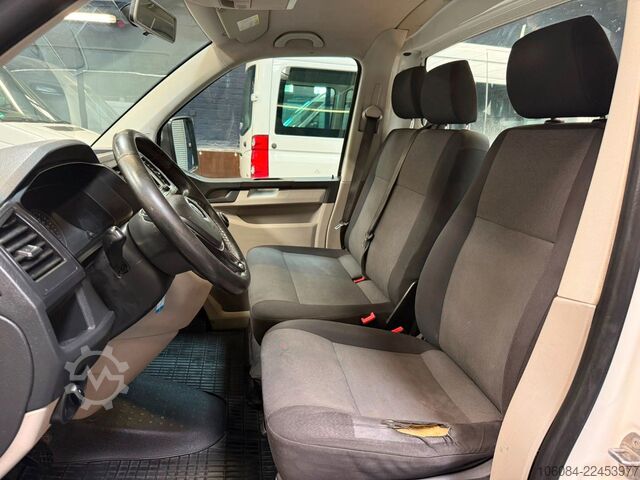 Pick-up van VW T6 Transporter Pritsche Klima AHK 2,5T TÜV NEU