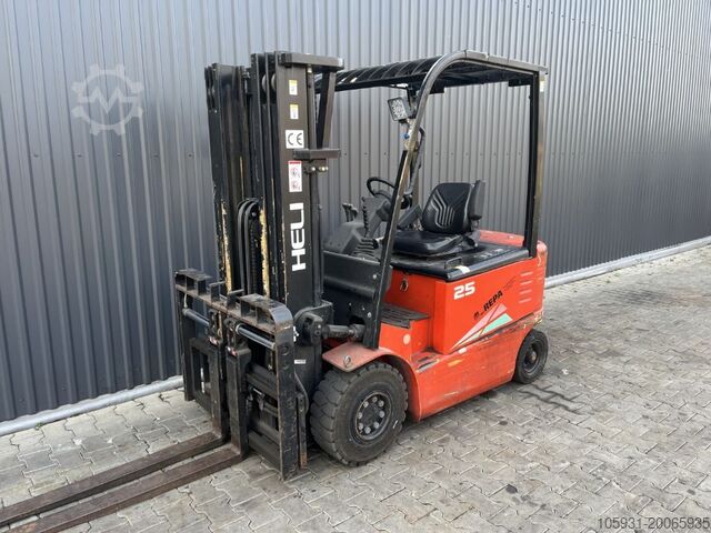Electric 4-wheel forklift Heli CPD25