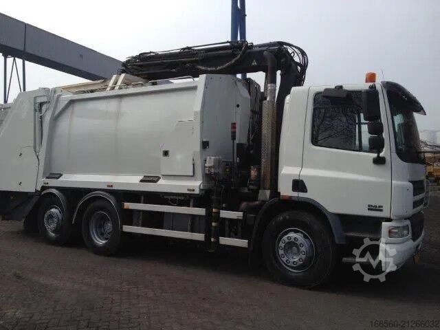 Müllwagen DAF CF 75 250 FAN + Geesink garbage + Krane HIAB 195