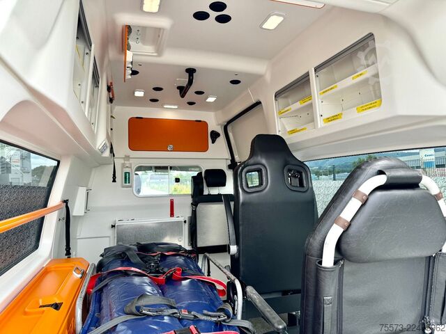 Fire truck VW VW T6,2.0 TDI Krankentrage und Sessel