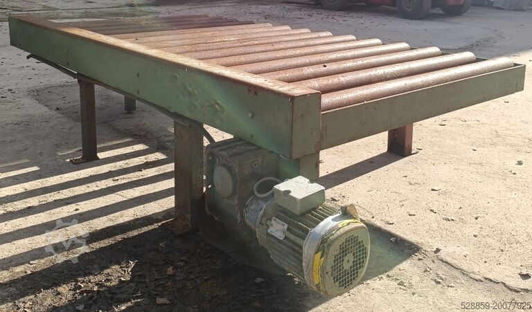 Roller conveyor  