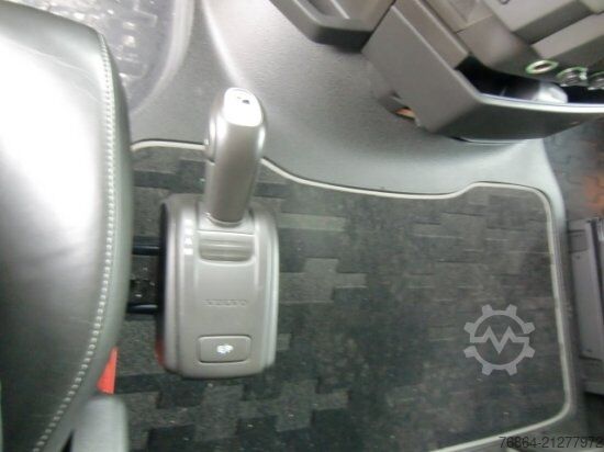 Spezial-LKW VOLVO FH 500 8X4*4 EURO 6, RETARDER, TIERKöRPERTRANSPORT VOLL LUFT