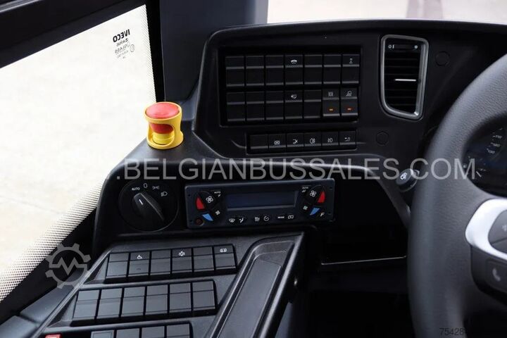 Intercitybus Iveco Crossway 10.7m  / Manual / préparation lift