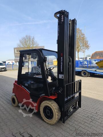 Elektro 4 Rad-Stapler EP EFL253P