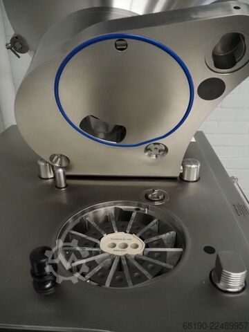 Vacuum filler Frey F103