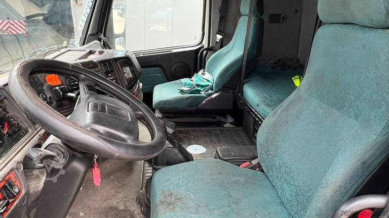 Standard tractor Volvo FH 12.420 (MANUAL GEARBOX / BOITE MANUELLE)