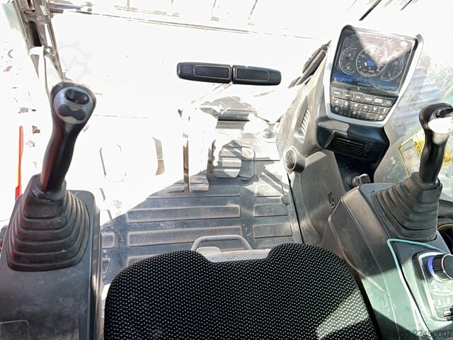 Tracked Excavator Hyundai HX300ANL