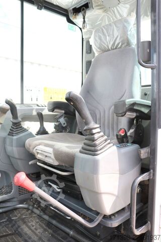 Chain excavator BOBCAT E85 KETTE VERSTELLAUSLEGER + ZANGE + KLIMA 1350h