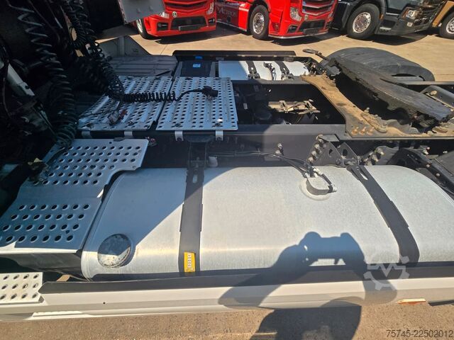 Standard tractor unit RENAULT T480 * ACC * 2X TANK * SPURHALTE *