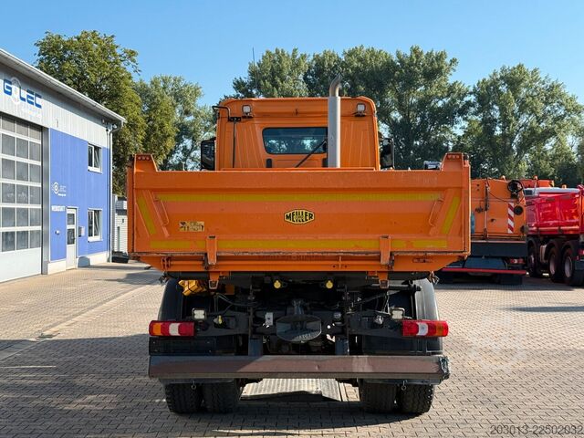 Tipper truck MERCEDES-BENZ AROCS 2042 4x4 MEILLER Kipper Winterd.