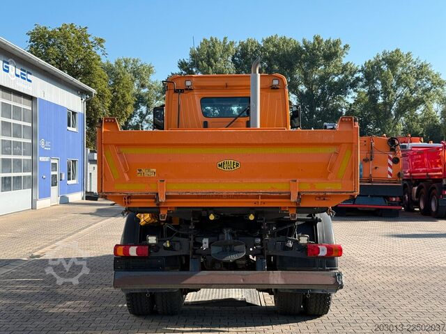 Three-sided tipper truck MERCEDES-BENZ AROCS 2042 4x4 MEILLER Kipper Winterd.