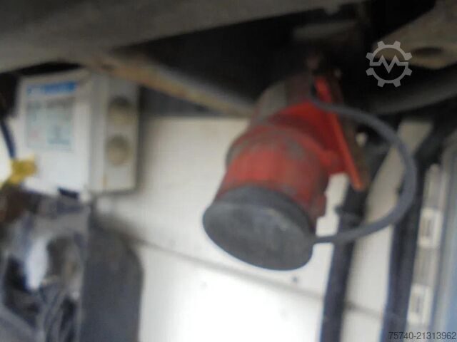 Refrigerated/freezer transport Vogelzang V0-STG 1 Axle + Dhollandia Lift + Carrier Vecto...