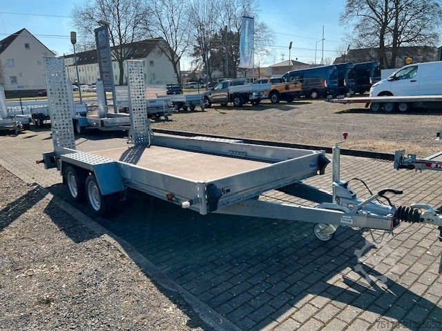 Arbeitsbühne Anhänger STEMA BMAT .2 Baumaschienenanhänger 100kmh