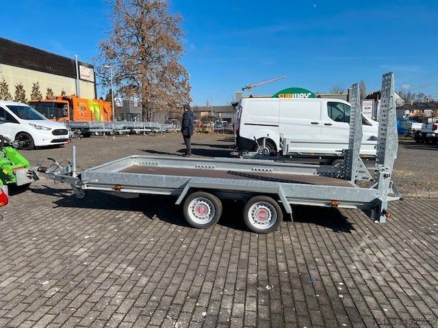 Arbeitsbühne Anhänger STEMA BMAT .2 Baumaschienenanhänger 100kmh