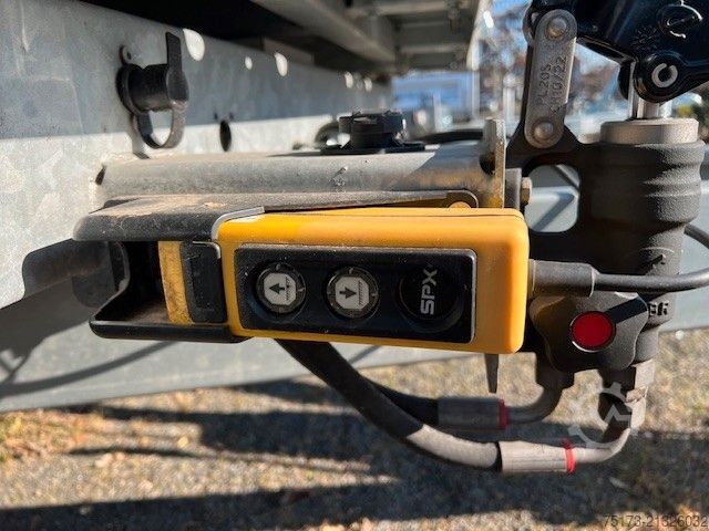 Dreiseitenkipper Anhänger STEMA Trius 3-Seitenkipper  Tandemachse