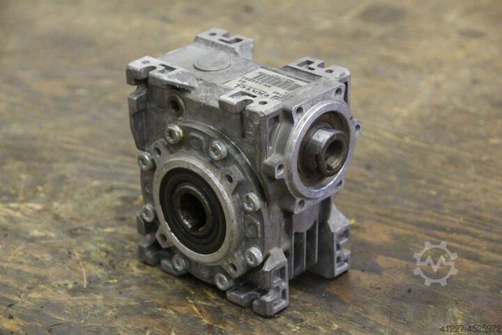 Gear 1: 7 Varvel FRT40