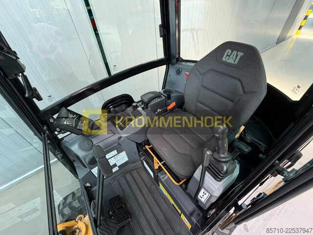Mini excavator Caterpillar 301.8