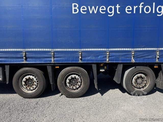 Auflieger mit Pritsche & Plane Schmitz Cargobull SCS 24 Varios Hubdach Staplerhalterung Lenkachse
