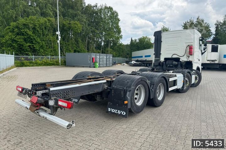 Fahrgestell mit Fahrerhaus Volvo FH 540 Globetrotter, Euro 6, / 8x4 / ADR / Stee...