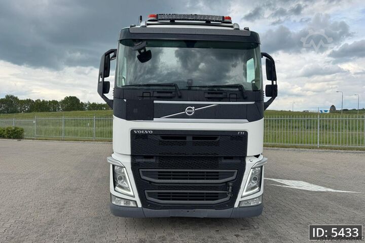 Fahrgestell mit Fahrerhaus Volvo FH 540 Globetrotter, Euro 6, / 8x4 / ADR / Stee...