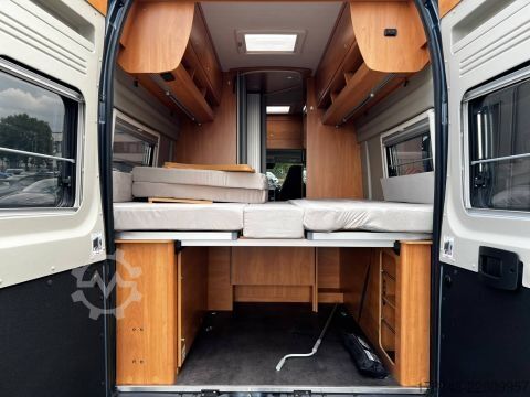 Kastenwagen Wohnmobil / Campervan Pössl D-Line Roadcruiser XL