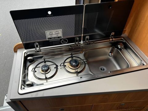 Kastenwagen Wohnmobil / Campervan Pössl D-Line Roadcruiser XL
