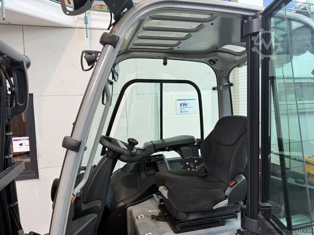 Electric 4-wheel forklift Still RX 60-50-600 / 725 Std. / NEUWERTIG