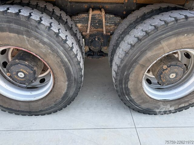 Three-sided tipper truck MAN 33.422 Kipper 6x4 33Ton