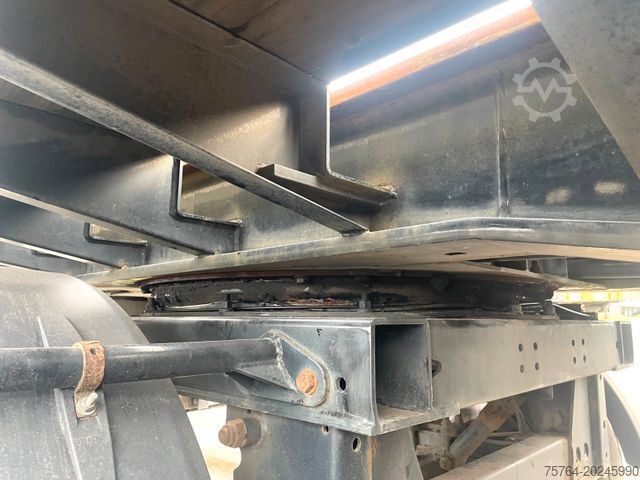 Semitrailer SCHWARZMÜLLER Roll Kran Kennis 30R Drehkranz/2x gelenkt/Miete