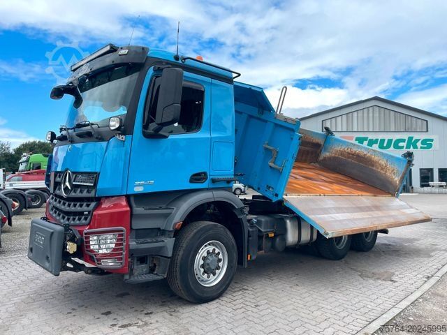 Three-sided tipper truck MERCEDES-BENZ 2643 /6x6H ALLRAD/Meiller/Bordmatik/Schneeplatte