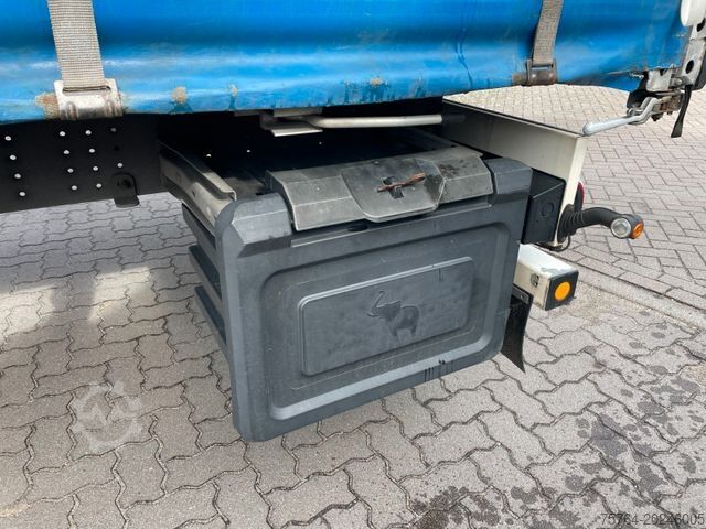 Open semitrailer with tarp SCHMITZ CARGOBULL 13,65m Pritsche / Edschaverdeck /Chassi verzinkt