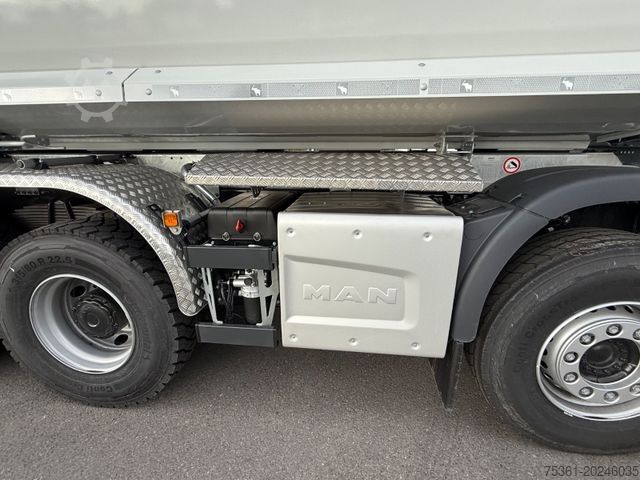 Tipper truck MAN 35.480 BB Schmitz Hinterkipper