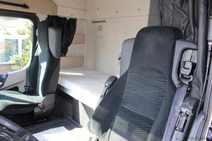 Standard tractor unit Mercedes-Benz Actros 1843 E6   ACC   LDW   Vollspoiler