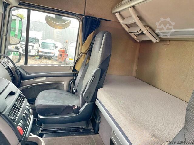Standard-SZM DAF XF 105.460 bj 2015!  MANUAL gearbox, EURO 5, FRIGO