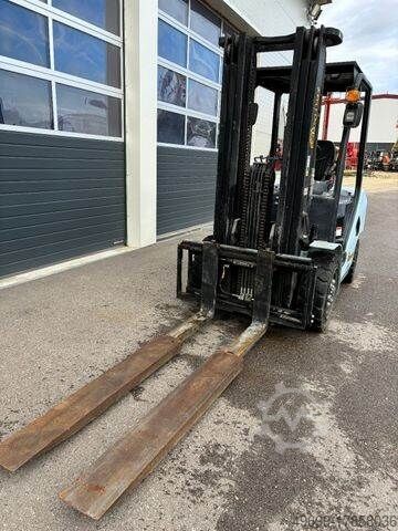 Forklift Hyster Yale UT35P Dieselstapler 2500kg, 4800mm, BJ 2019