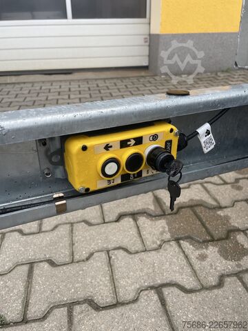 Tipper- three-way Saris K3 306 170 2700 + Alu-Schienen + E-Pumpe