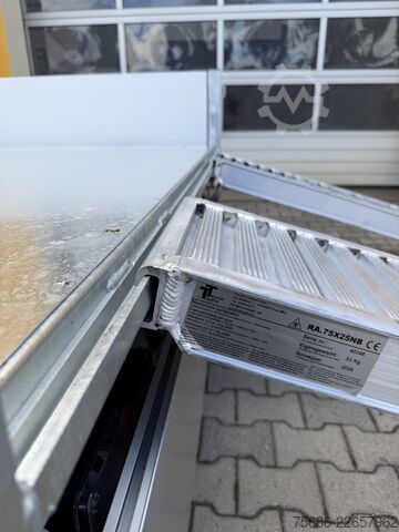 Tipper- three-way Saris K3 306 170 2700 + Alu-Schienen + E-Pumpe