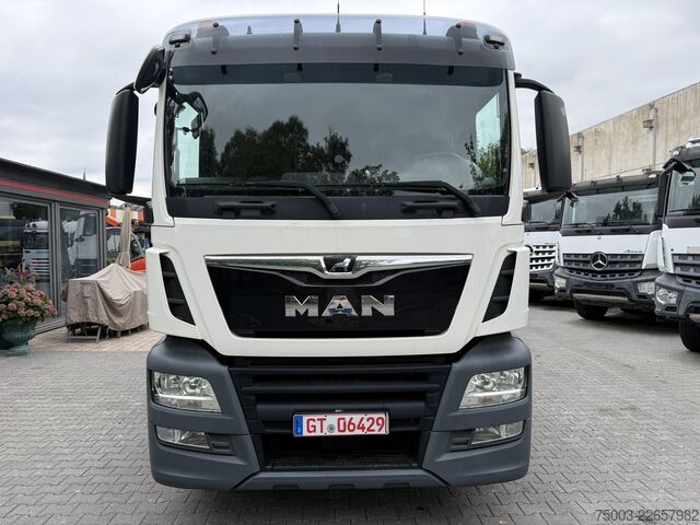 Flatbed truck MAN TGS 26.470 6X2 Effer 215 bis 16 Meter