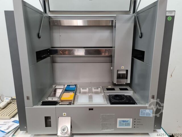 Nucleic acid preparation station Roche MagNA Pure LC