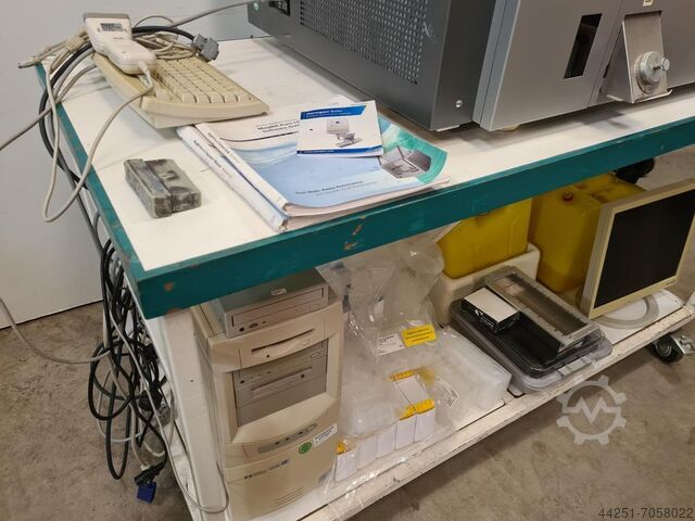 Nucleic acid preparation station Roche MagNA Pure LC