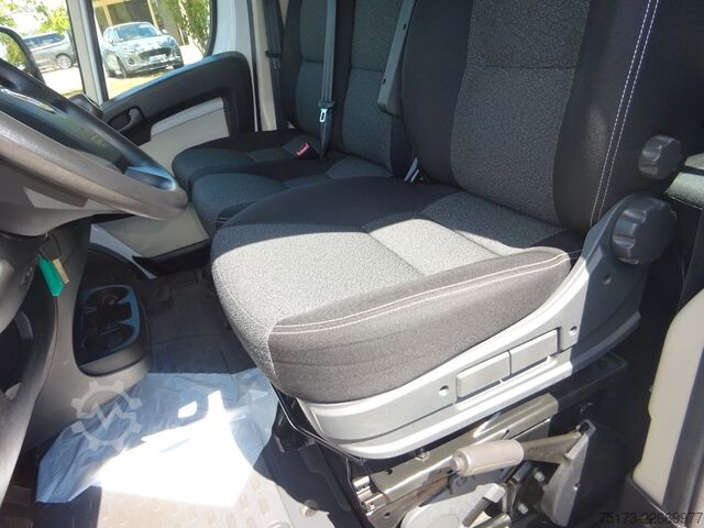 Pritschenwagen FIAT Ducato Maxi Doka Pritsche Fassi Ladekran