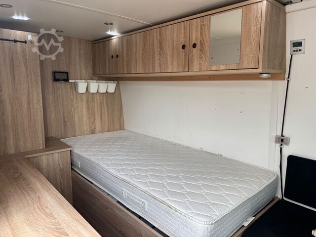 Kastenwagen hoch MAN TGE 3.180 BF 3+ Begleitfazreug mit Bett
