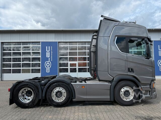 Standard SZM SCANIA R530 6x2 SZM mit Pavelli Tieflader Auflieger