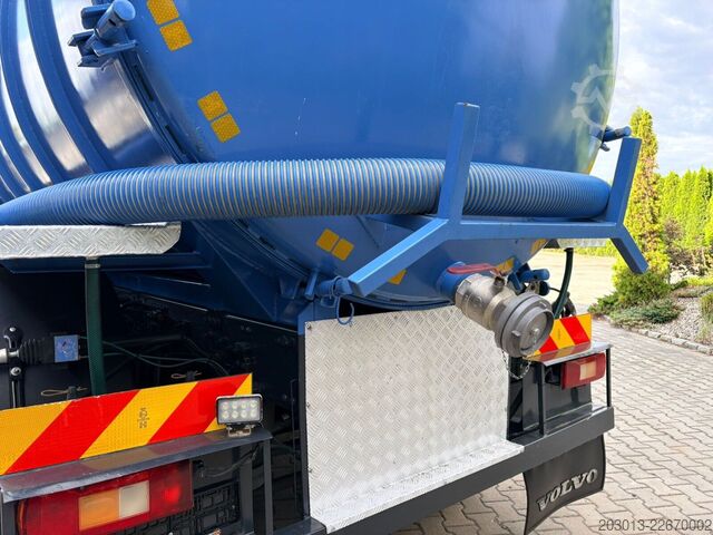 Saugwagen VOLVO FM330 6x2/2 Euro 5 LL Kanalreiniger 15000L