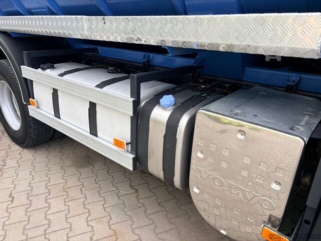 Saugwagen VOLVO FM330 6x2/2 Euro 5 LL Kanalreiniger 15000L